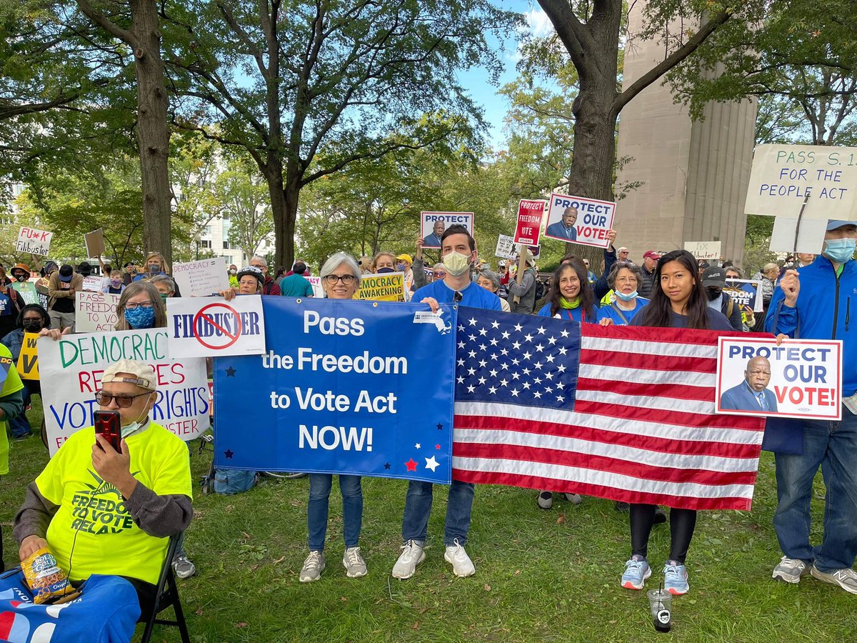 IndActonMa's tweet photo. Thank you standing up for our #democracy @MAIndivisible @SwingBlueAllian @SenateDems @POTUS  #fixTheFilibuster Pass the #FreedomToVoteAct NOW https://t.co/uwPRZzmiyB