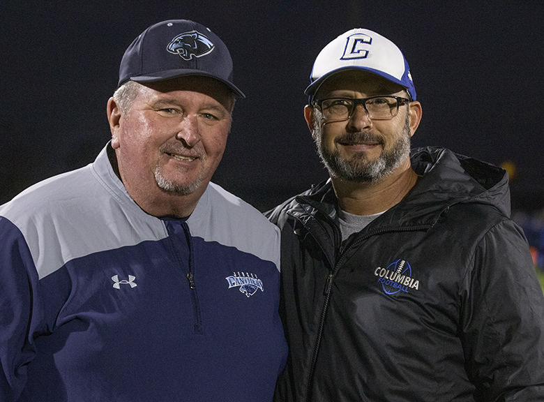 stlsportsphoto's tweet photo. Caught these two on the same field last night.  Two of the best.  Always leading with character and class.  Coach Horner and Johns have combined for 350 wins.
https://t.co/z5x6VhPZNY
@bluepridefb1 @hshuddle618 @DeepDishFB @FburgFootball @MHSIndianFB @panthersATC @MaxPreps https://t.co/8TRNLx4N94