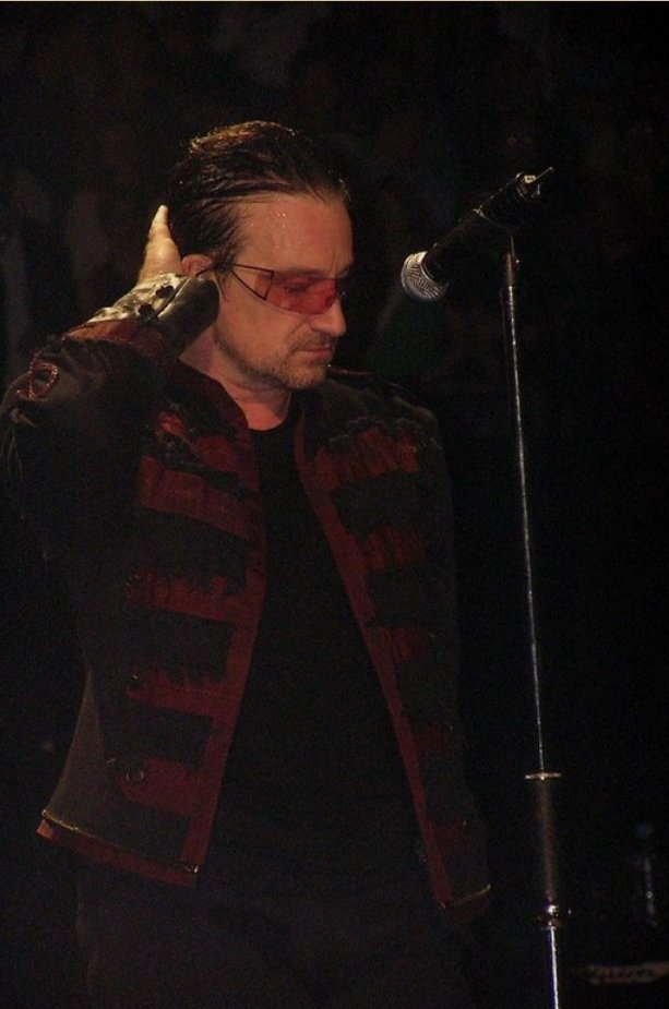 g_gormo's tweet photo. felt cute, might delete later

#u2
#bono
#u2fam https://t.co/hu1Nja7ftm