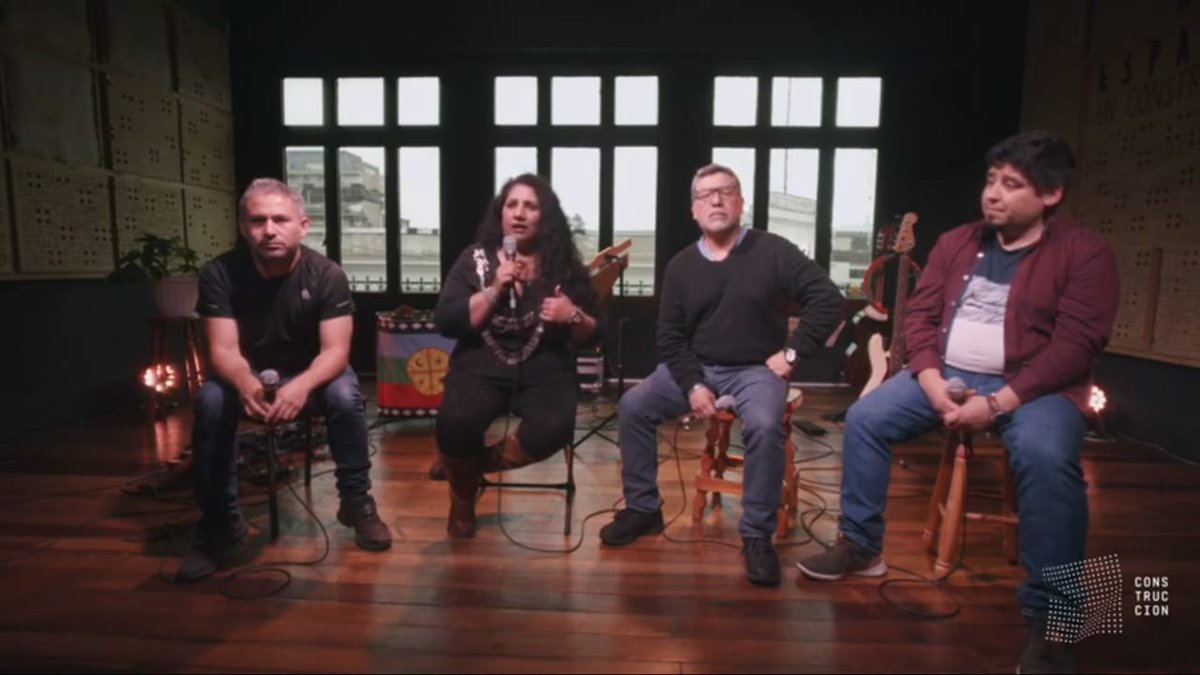 KutralMapu's tweet photo. Hermosos momentos que nos entrega la música!! @AndresTapiaRoj1  @culturas_cl @culturaslosrios @RedEspaciosCult https://t.co/wOwQp4DxYF