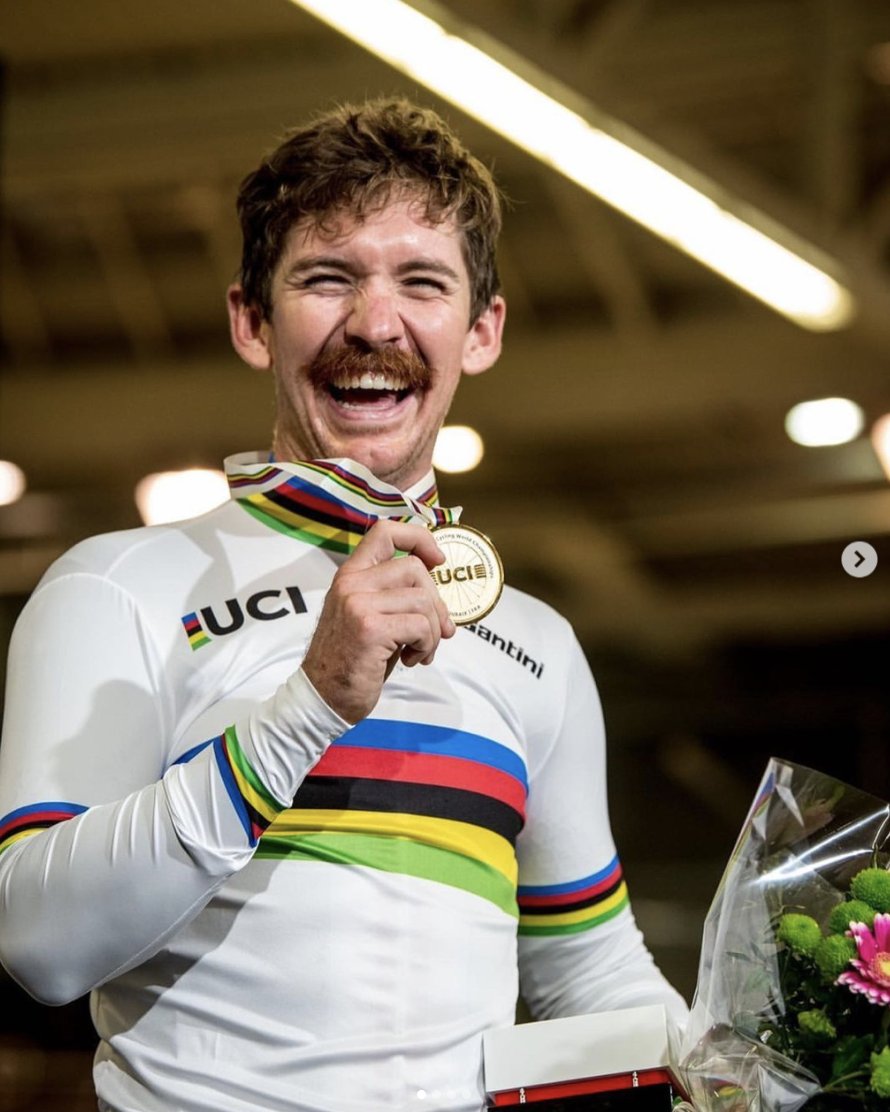 Pflax1's tweet photo. If this photo of Ashton Lambie doesn't make you smile, please seek medical attention.
PHOTO BY DREW KAPLAN https://t.co/pKkQ8IXTWS