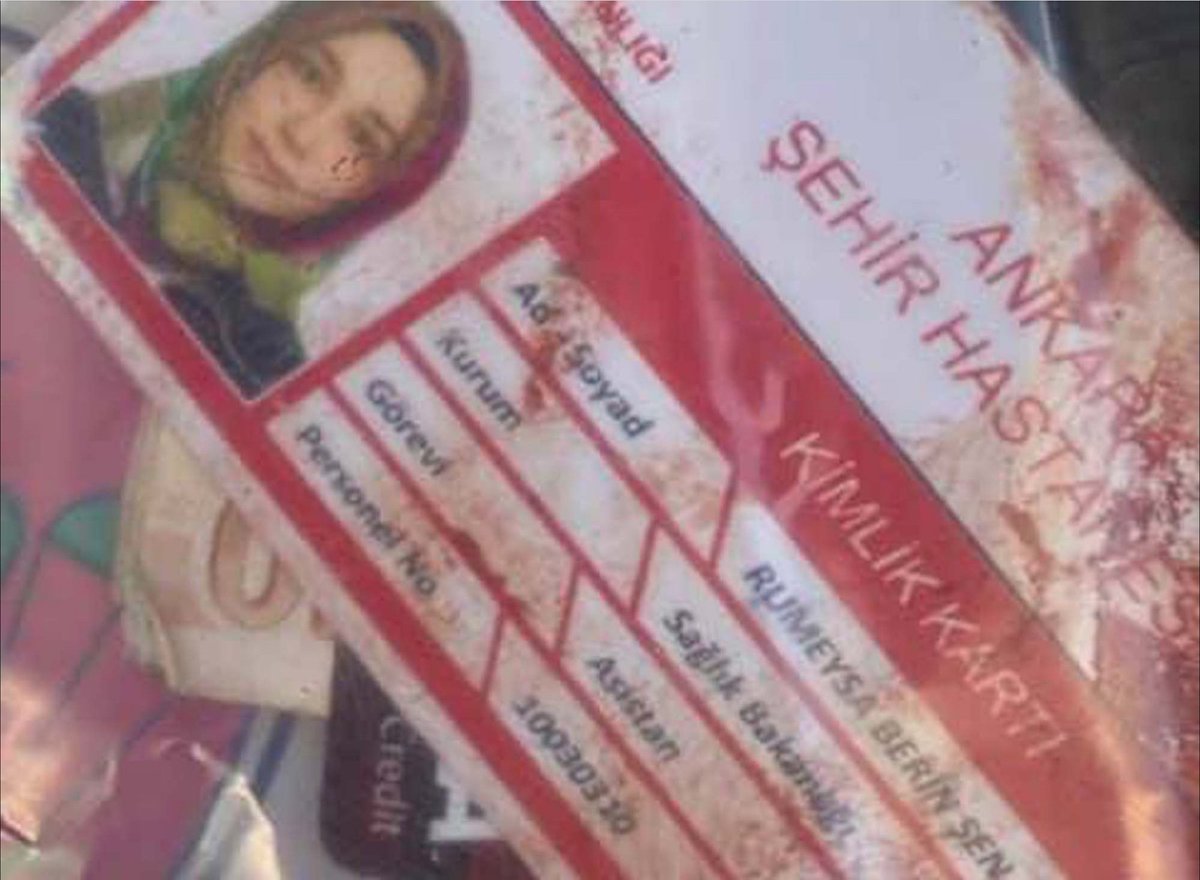 muhendisyenn's tweet photo. 36 saat aralıksız çalışarak tuttuğu nöbetin ardından ölüme gitmek..
Ankara Şehir Hastanesi Kadın Doğum Kliniği Asistanı Doktor Rümeysa Berin Şen (25), nöbetten çıkıp evine dönerken kullandığı otomobille yol kenarında duran kamyona arkadan çarptı.

#yorgundoktorlarölüyor https://t.co/PEkn4Ny3F2