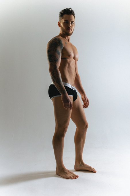 Have you tried the new jizz diet? You eat nothing but jizzert. 🍰 https://t.co/BzK3r0mdpI