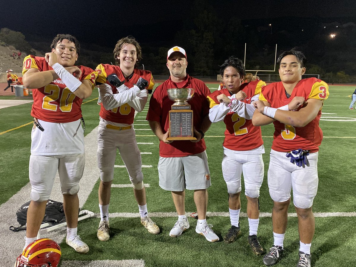 romanwiker's tweet photo. Safety pic after a 2OT dub vs poway https://t.co/yx9W6NBV5z