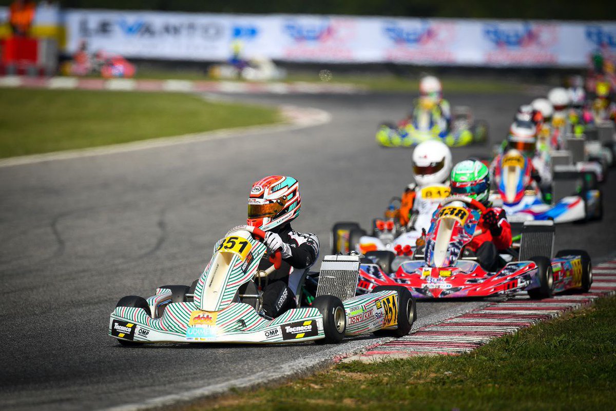 TECNECOFILTERS's tweet photo. Lorenzo Coronese al Superfinal 2021 evento mondiale organizzato dalla Rok Vortex sul circuito SOUTH GARDA KARTING di Lonato del Garda 🔥🔥🔥
More info 👉🏻 https://t.co/kn1ZjucJRe
#thekartkid #CL96 #tecneco #tecnecofilters #tecnecofiltration #theindependentfiltersfactory # https://t.co/bOgBd4yemr