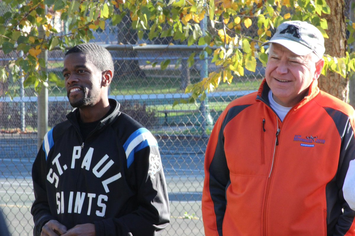 kamalmbaker's tweet photo. Perfect day indeed! Great turnout and lots of smiles. #RunSTP #10DaysOut https://t.co/PX9ffboYKl