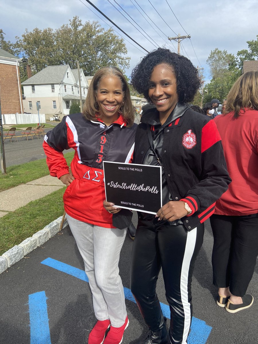 bcacDST1976's tweet photo. Today #BCAC1976 and other community partners came together for the Souls to the Polls initiative to demonstrate unity and the importance of our vote! 

Let your voice be heard!

#SisterStrolltothePolls
#GettingIntoGoodTrouble
#PowerInOurVoice
#PowerInOurVote https://t.co/7efqWlhC5c