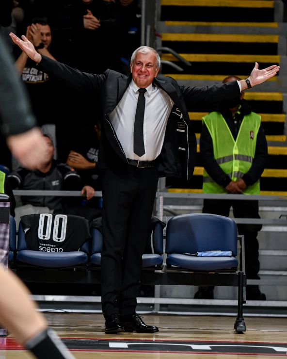 FCZtu4xWQAEOOuR?format=jpg&name=900x900