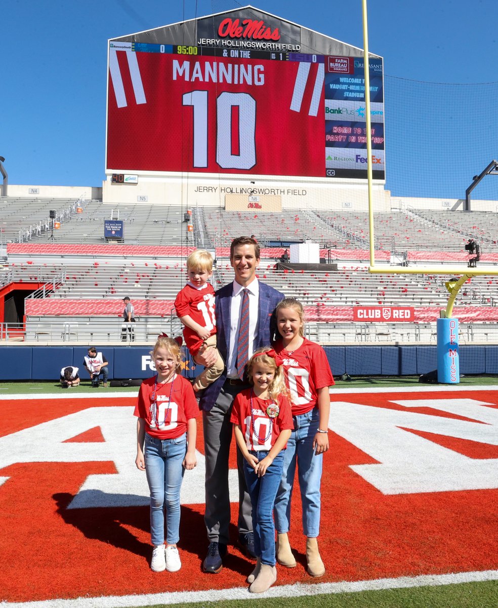 OleMissPix's tweet photo. #NewProfilePic #Celebrat10n https://t.co/bPqhmWe2ve