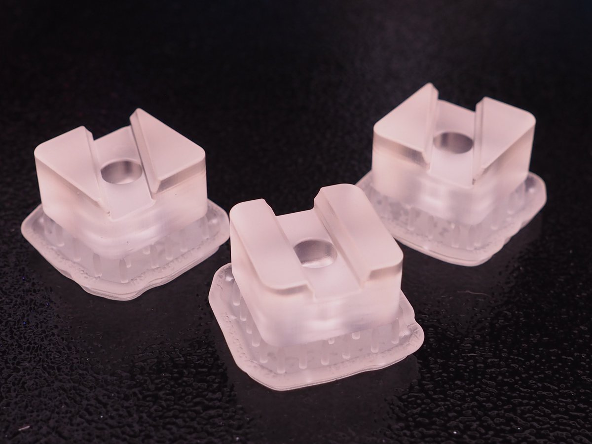 brendonbuilds's tweet image. I had been waiting for the new bed to arrive to try out some of this great feedback I received for my Maxwell couplings. Printed with High Temp resin on a @formlabs #Form3B.