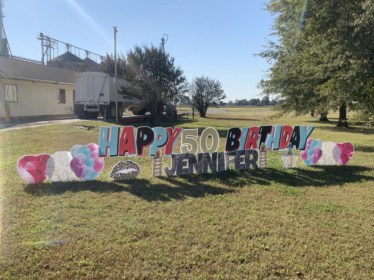 stmarshall8's tweet photo. When you turn 50 during harvest you bring the party to the farm! @Jenlovesrice https://t.co/CiF8wPSm5G