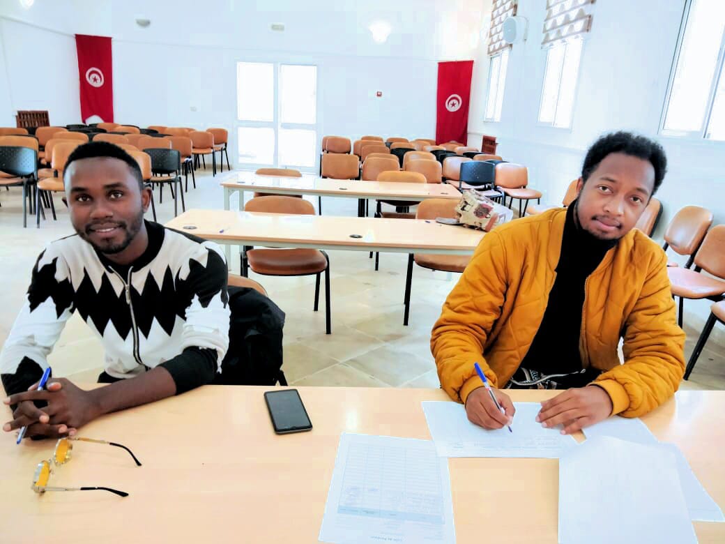 ALDAAFRICA01's tweet photo. Cours de dialecte au profit des migrants subsahariens en Tunisie en partenariat avec notre partenaire DVV International Tunisie et ce dans le cadre de notre projet #LUGHA https://t.co/fPpb0H9BxT