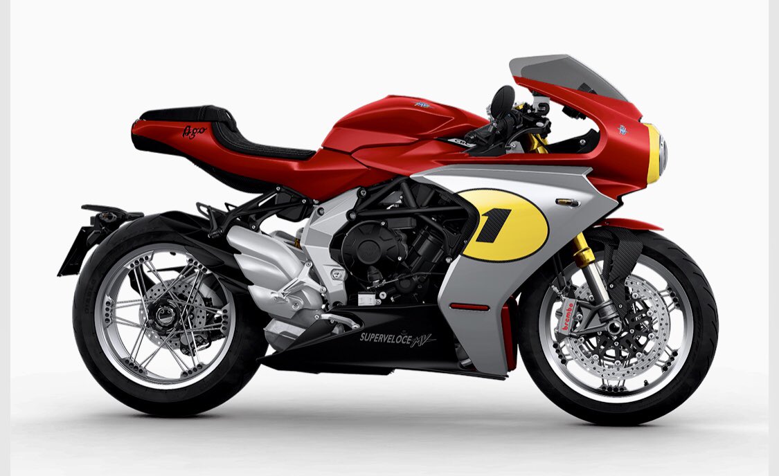 MVAGUSTAracing's tweet photo. Desvelada la serie limitada más exclusiva de la MV SUPERVELOCE, por el piloto con más títulos del Campeonato del Mundo de Motociclismo. https://t.co/QPGTK6TXtd