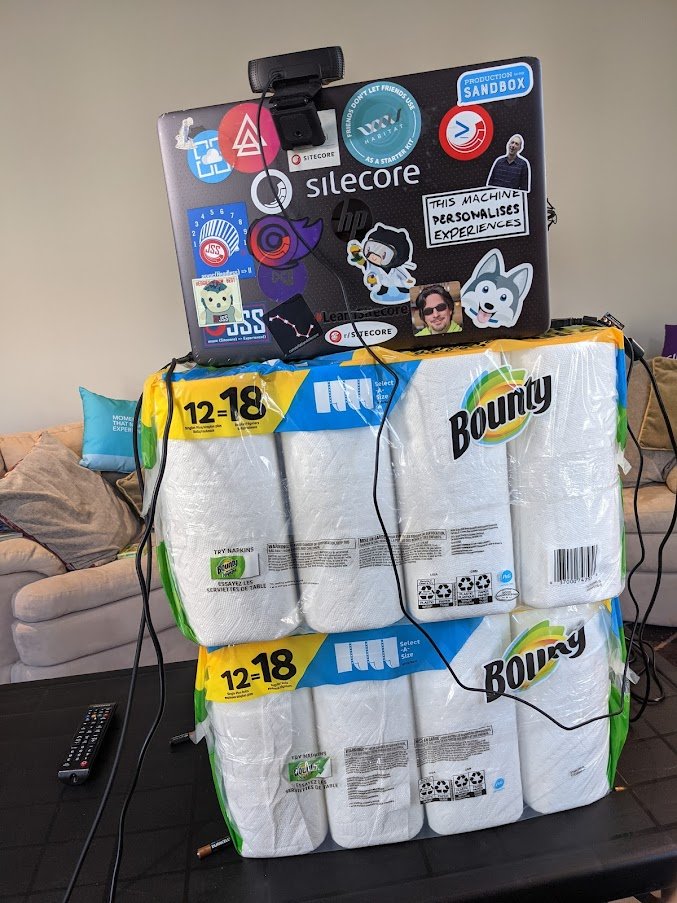 StCyrThoughts's tweet photo. Getting ready for Day 2 of #utahgeekevents Big Data and Developer conference! When you are a speaker of above-average height, Bounty is more than just a "quicker-picker-upper".
"What You See" vs "How It's Done" https://t.co/tY0lBnbeaV