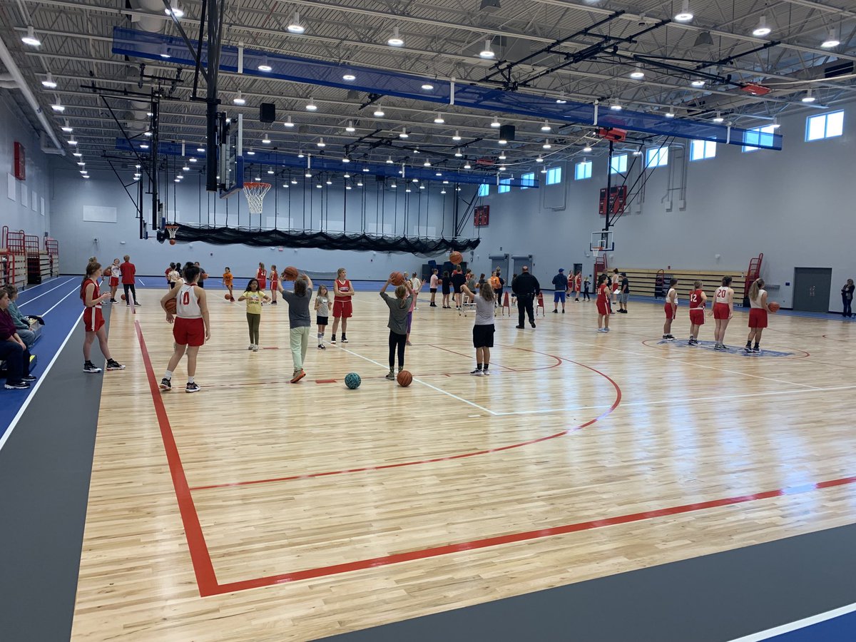 The Lady Artesian Youth Basketball League In Partnership with the YMCA held their evaluations in the NEW Martinsville Field House today. Over 120+ lady youth players enjoying a very nice field house. A great facility to work out in and build their future as Lady Artesian’s! 🏀🏀