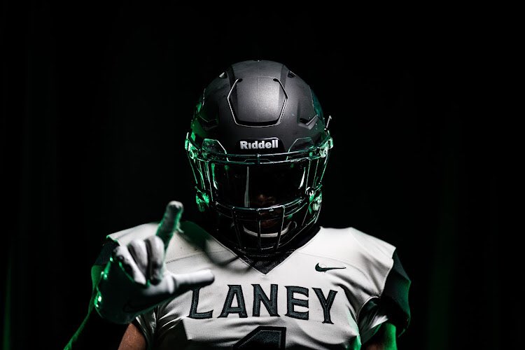 Uni combo for todays game at CSM. Photo shoot was done by our own RB Corey Cola. He has immense talent in photography and digital media. We support player interests off the field as well. Cant wait to see where your talents will take you Corey! TWO CLAPS READY READY!! #LaneyBuilt https://t.co/2OqpFDEPK2