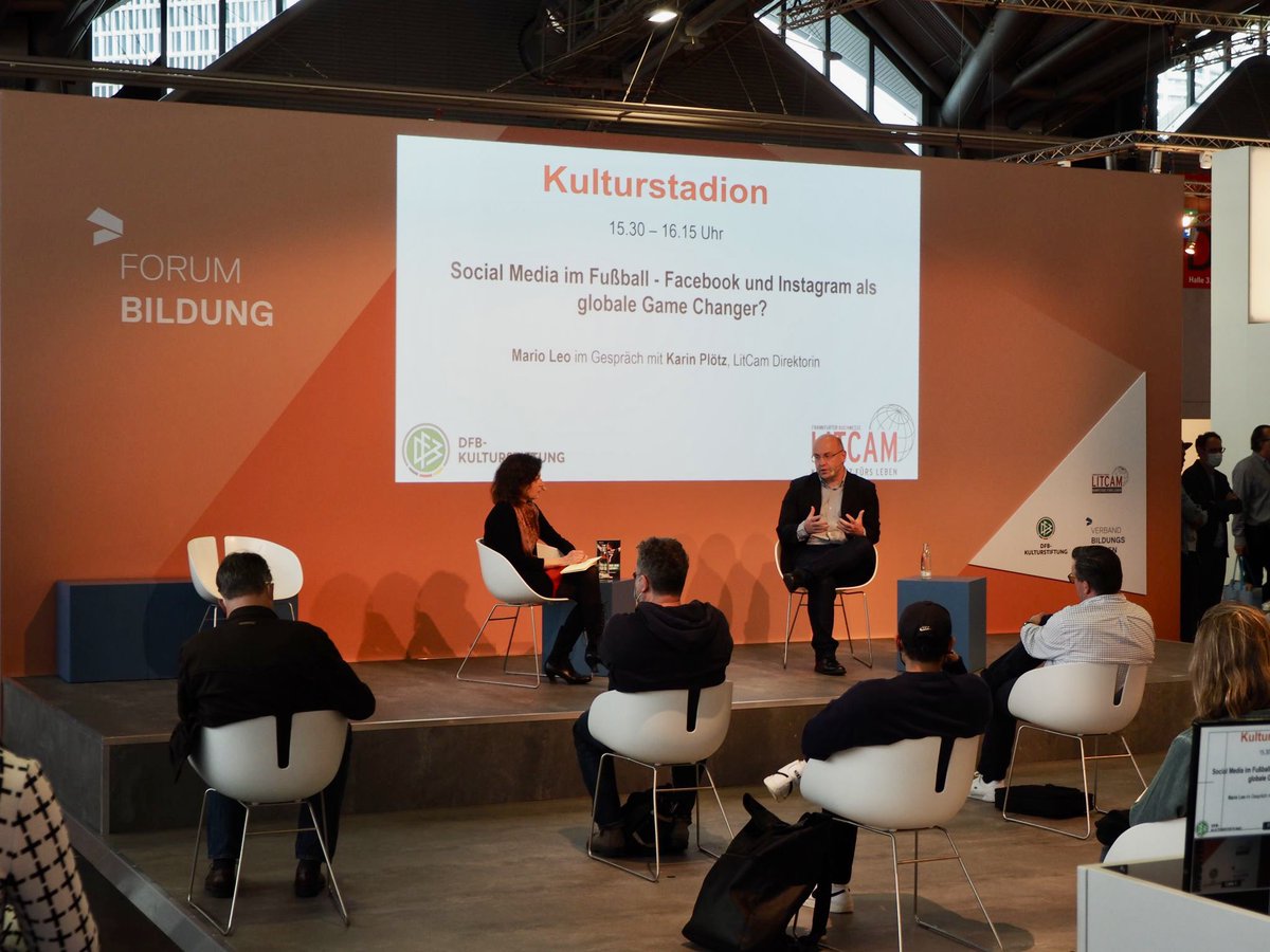 marioleo71's tweet photo. What! A! Day!
Never imagined to be on a stage at the @Book_Fair in Frankfurt and to find my book on the shelf of @werkstattverlag…
Both completed today!!! 🤗🥳
#kaufensieronaldo #bookfair #marioleo #RESULTSports https://t.co/Nq0vtVUjRp