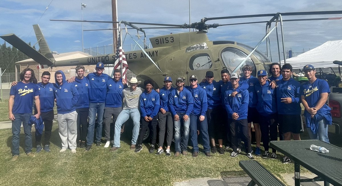 CSUB_Baseball's tweet photo. Our boys serving the community at the Buttonwillow Parade and Festival this morning. Huge help for a proud community. Back to scrimmage now. https://t.co/a5R4om1a5s