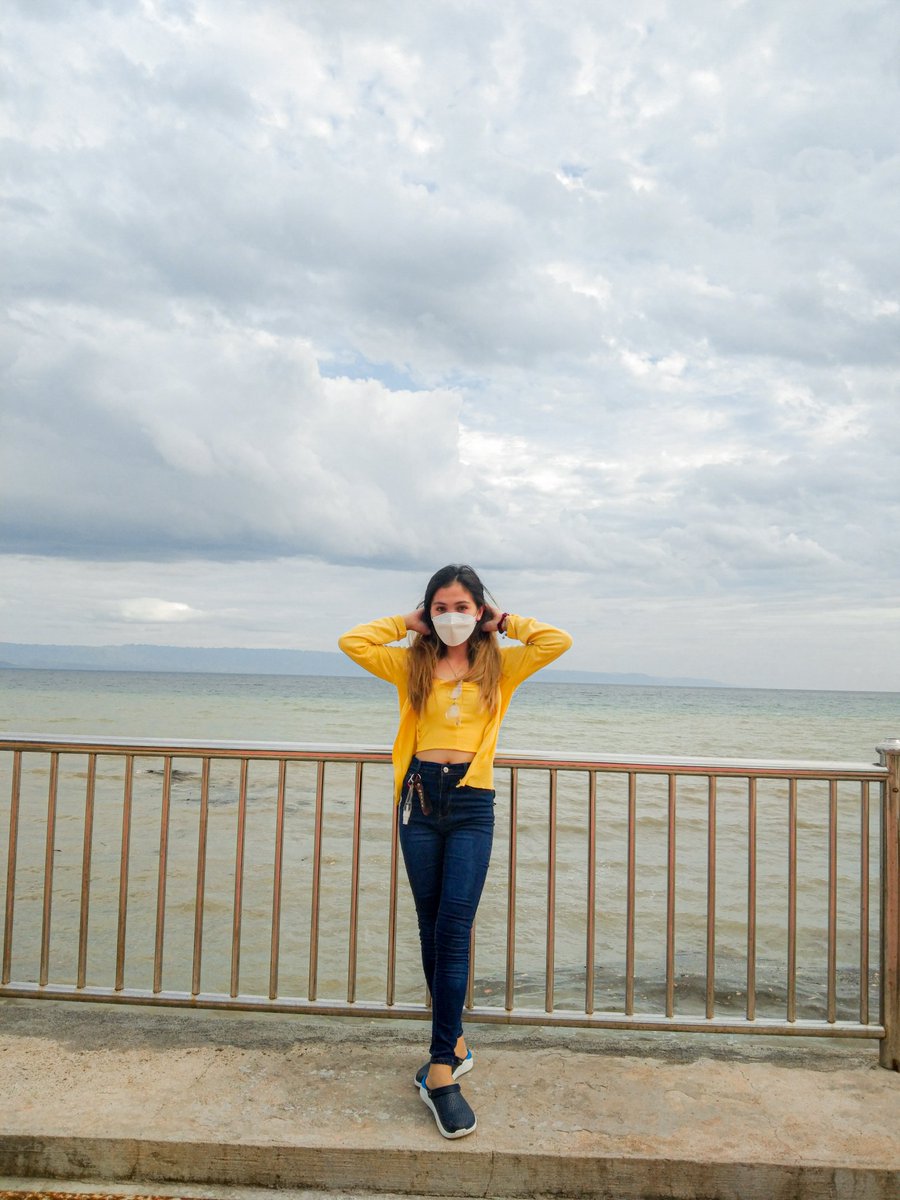 mika_quismundo's tweet photo. Unwinding for a little longer✨ https://t.co/dplOGqgEKw