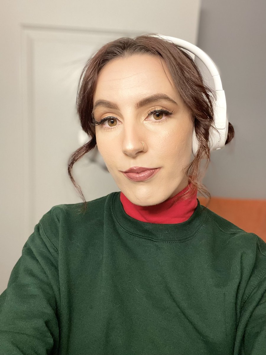corriature's tweet photo. would u study with her? https://t.co/bY2Q8hwExR