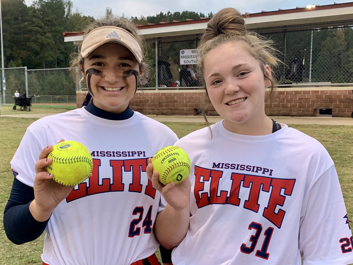 MsElite18ULee's tweet photo. Natalie Toups ‘22 and Neely Cooper ‘22 with the BOMBS today! The balls were crushed over 225 fences. Keep pounding ladies!❤️🤍💪🥎💣 #softball #homerun @toups_nat @NeelyCooper31 https://t.co/8flYsjc4PH