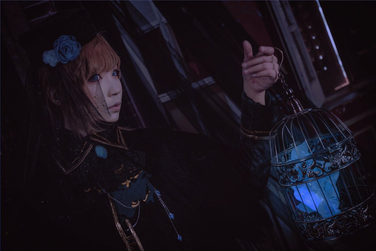 sutsuuuuu's tweet photo. 🌈🕒コスプレ注意
― ChroNoir ― ハロウィン🎃

🎲:ぜつ@o0_zetsuuu_0o
🔫:すず
撮影:A子さん @apsfans https://t.co/cez5ttgHNn