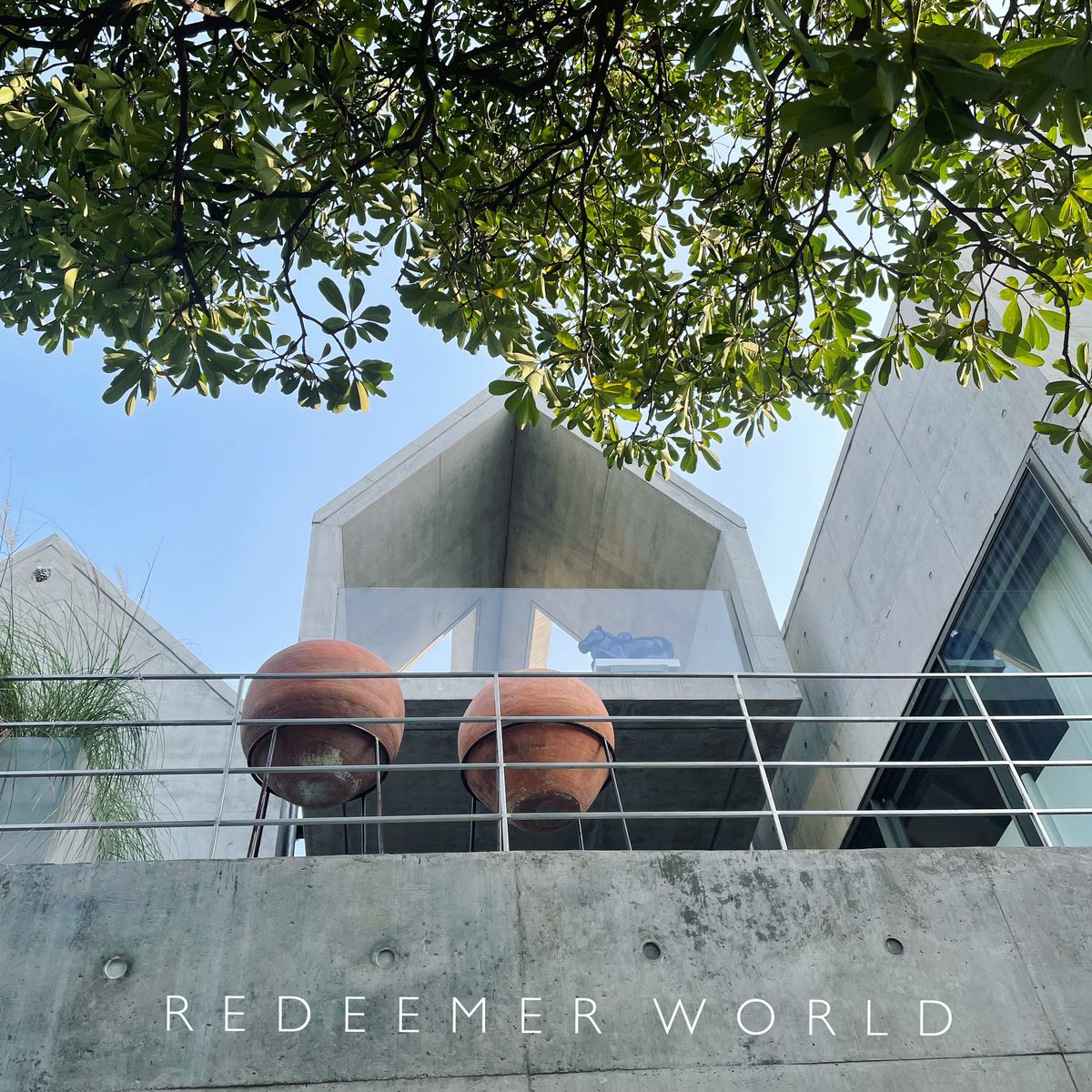 redeemer_world's tweet photo. An piece of Art residence project successfully delivered in exposed fair finish concrete 

#RedeemerWorld
#project #delivered 
#Residence
#homes
#luxury #luxuryhomes #homes #homebeautiful #goodhomes #beautifulhomes #beautifulhome #beautifulhomesindia #residencedesign https://t.co/8K0Xi7exiJ