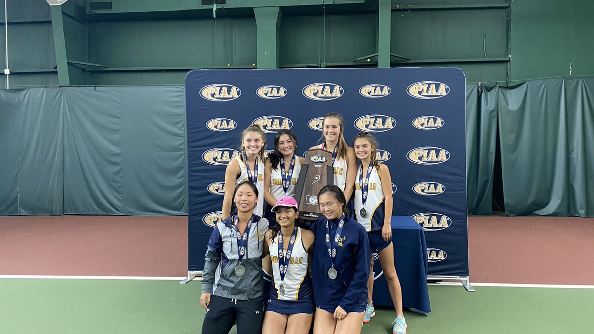 UHS GIRLS TENNIS tweet media
