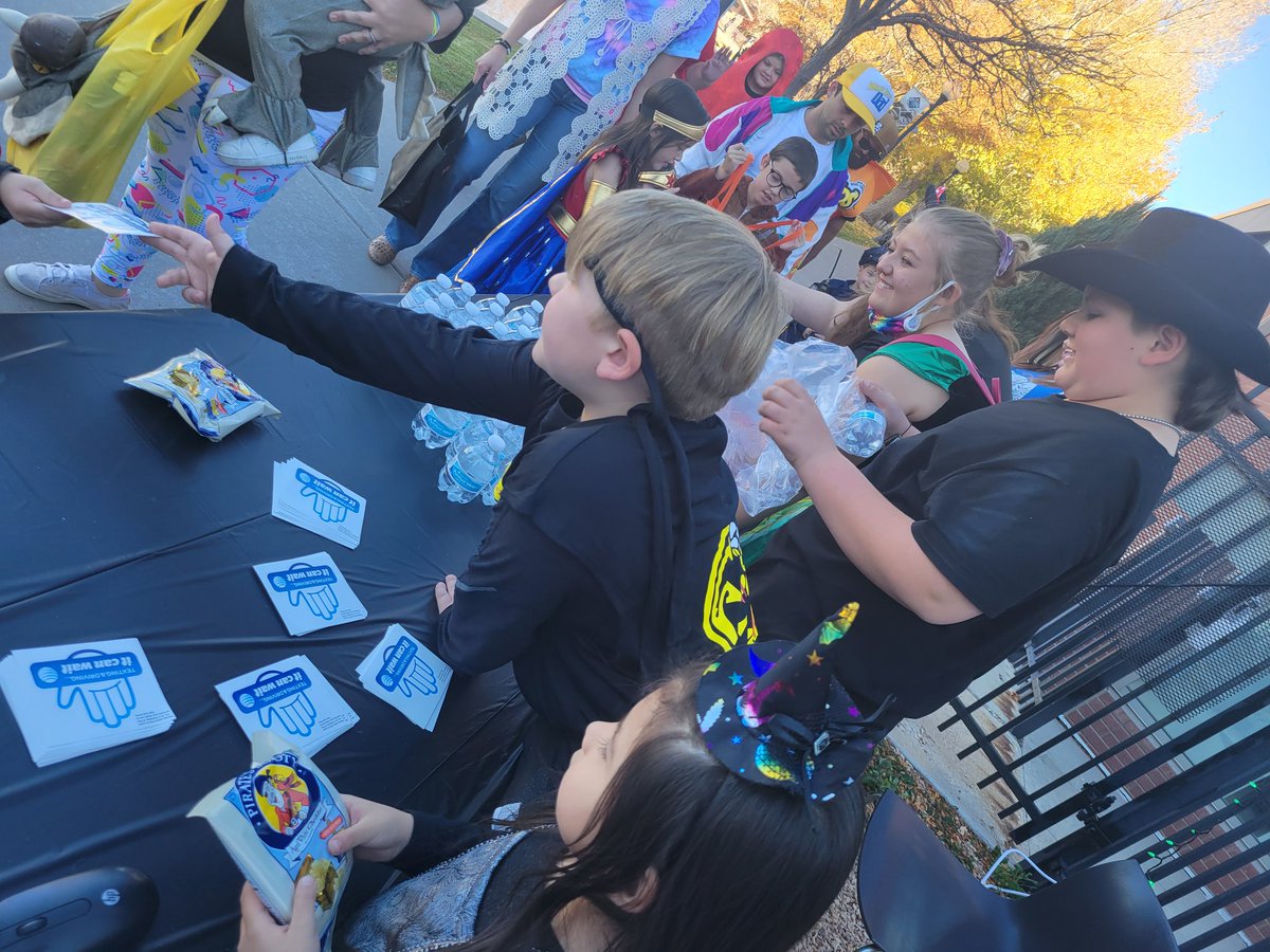 Stephanie tweet media