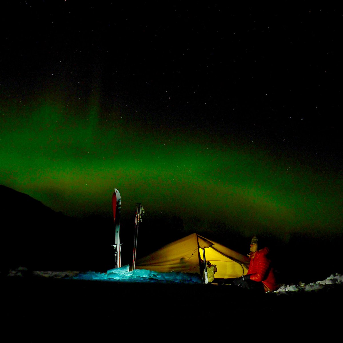 This was my #Noorderlicht or #auroraborealis a few years ago in #Sweden. Would be nice to have a glimpse in my home country #thenetherlands #Nederland tonight. At the moment just black skies with 🌟. Nice too😉