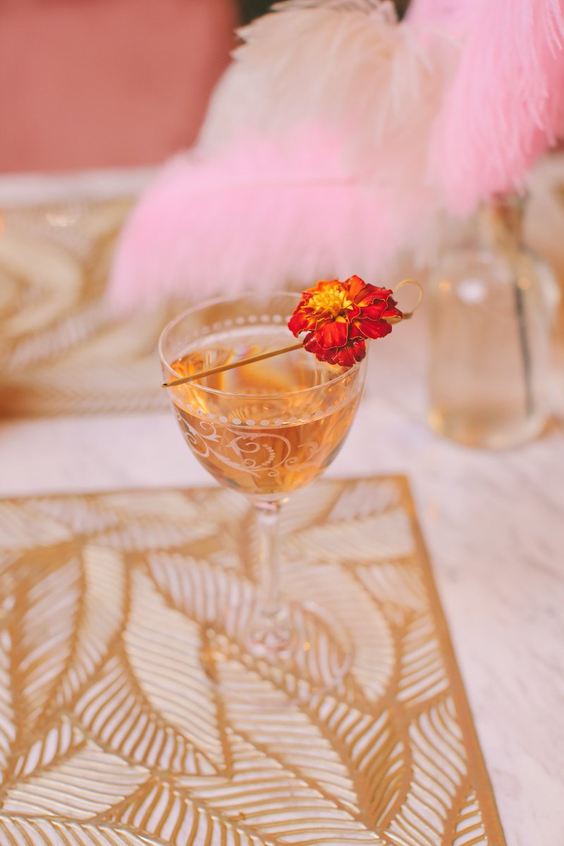 meetmeatGigis's tweet photo. Do Palm Springs with a martini in hand 💗🌴 Our doors are officially open for breakfast, lunch and dinner! We are excited to share it all with you. Give us a call or reserve on @opentable 💗🌴#palmsprings #palmdesert #desertvibes #discoverpalmsprings #pslife #desertrestaurants https://t.co/cdCkUos6Mv
