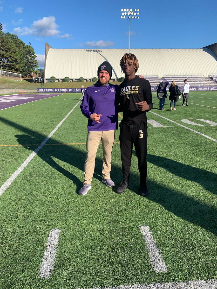 bralynrobinson6's tweet photo. Had a great game day visit today!!Thanks for having me @MajorsFootball https://t.co/85FgwgNIkt