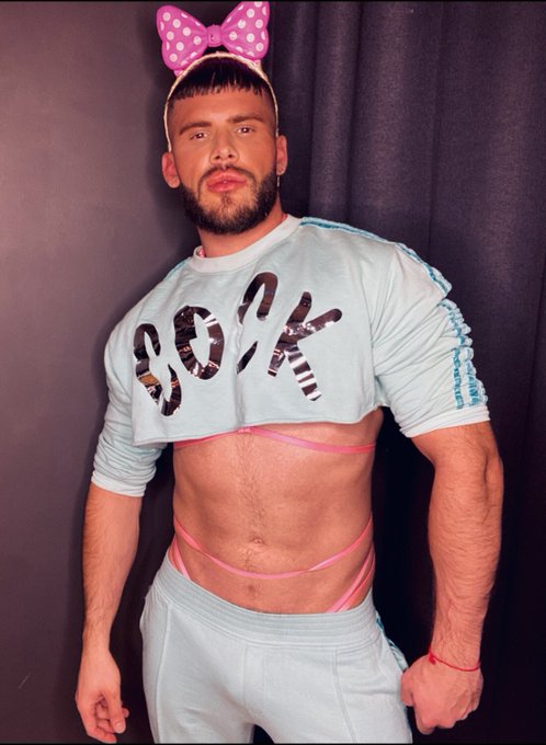 Watch doubletroubleldncouple's leaked NSFW photo on TwXstars