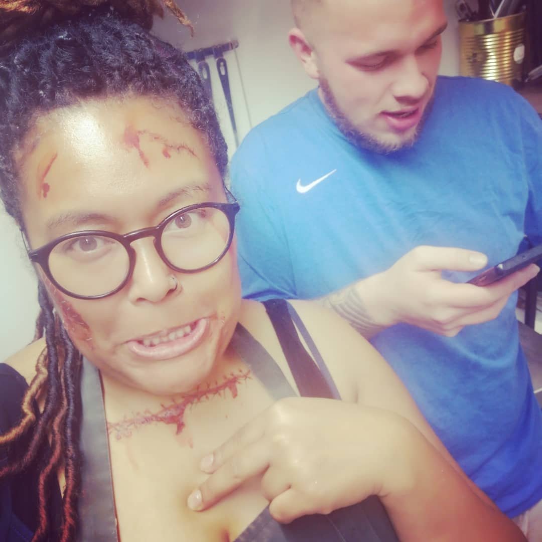 ParkStreetKitc1's tweet image. End of the night shinanigans...
I LOVE my team 👊🏽👍🏽😍
Happy Halloween Yall 🎃👻🦇

#pstreetkitchen #nightmarket