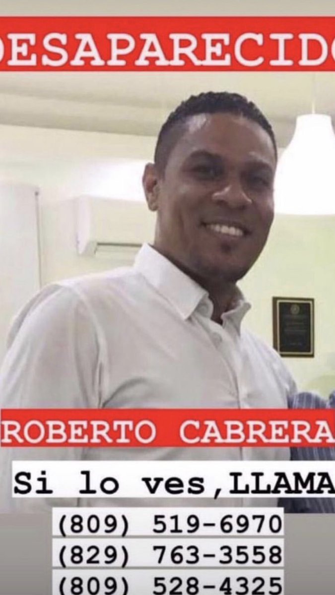 Hemos conversado con Liz Cabrera hermana del desaparecido quien nos confirma que ayer este salió de San Cristobal rumbo a Santo Domingo y que no ha sido visto ni se sabe de su paradero.
Un RT cuenta
<a href="/Miralba/">Miralba Ruiz</a>
<a href="/chanelsocial/">Chanel Mateo Rosa</a>
<a href="/Lasuspendiditaa/">Periódico Xtuitero/ 🤍 RM⚽️🏆</a>
<a href="/JulyADRO/">Julissa Díaz</a>
<a href="/nuriapiera/">N Digital</a>
<a href="/alfonsoquinones/">Nota Clave Periódico</a>
