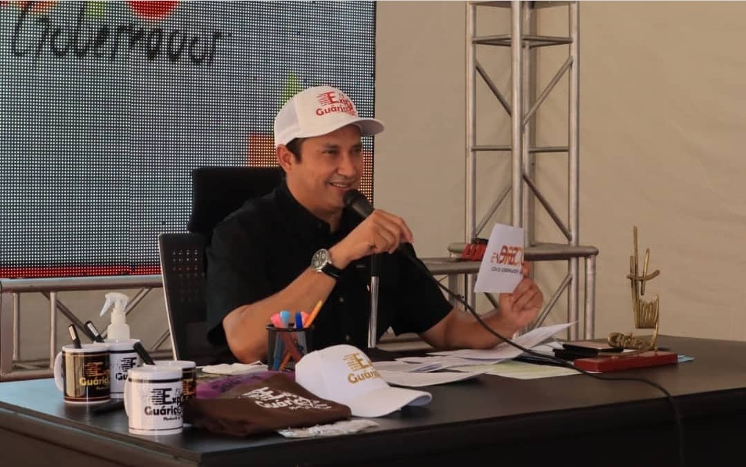 josemvasquez's tweet photo. Desde Valle de la Pascua, en el marco de la Expo Guárico 2021, realizamos el programa "En Directo con el Gobernador", 

Compartimos con los expositores y con el equipo de emprendedores que han hecho de este evento una vitrina productiva del Guárico para Venezuela.

#ExpoGuárico https://t.co/CVnHjvJXCS