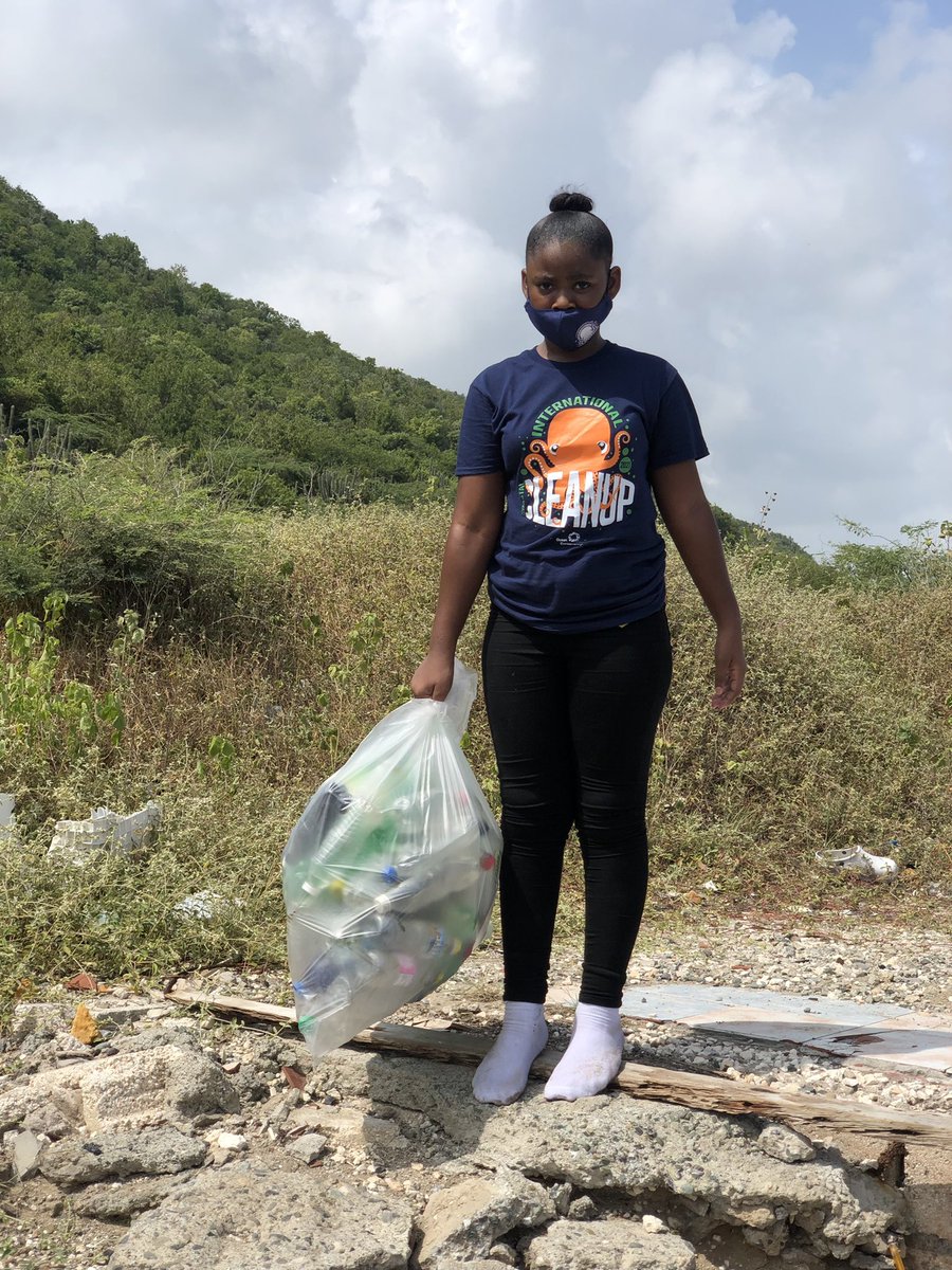 macc_agents's tweet image. Today we participated in the Jamaica Environment Trust (@jamentrust) International Coastal Cleanup 2021 at the Forum Beach 🏝 in Portmore with youth volunteers from @MiddlesexFound1  &amp;amp; @GSDNofficial   #beachcleanupjamaica #ClimateEmergency #EnvironmentJustice
