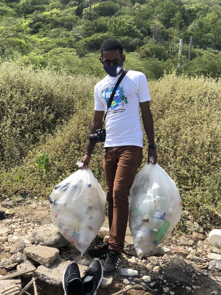macc_agents's tweet image. Today we participated in the Jamaica Environment Trust (@jamentrust) International Coastal Cleanup 2021 at the Forum Beach 🏝 in Portmore with youth volunteers from @MiddlesexFound1  &amp;amp; @GSDNofficial   #beachcleanupjamaica #ClimateEmergency #EnvironmentJustice