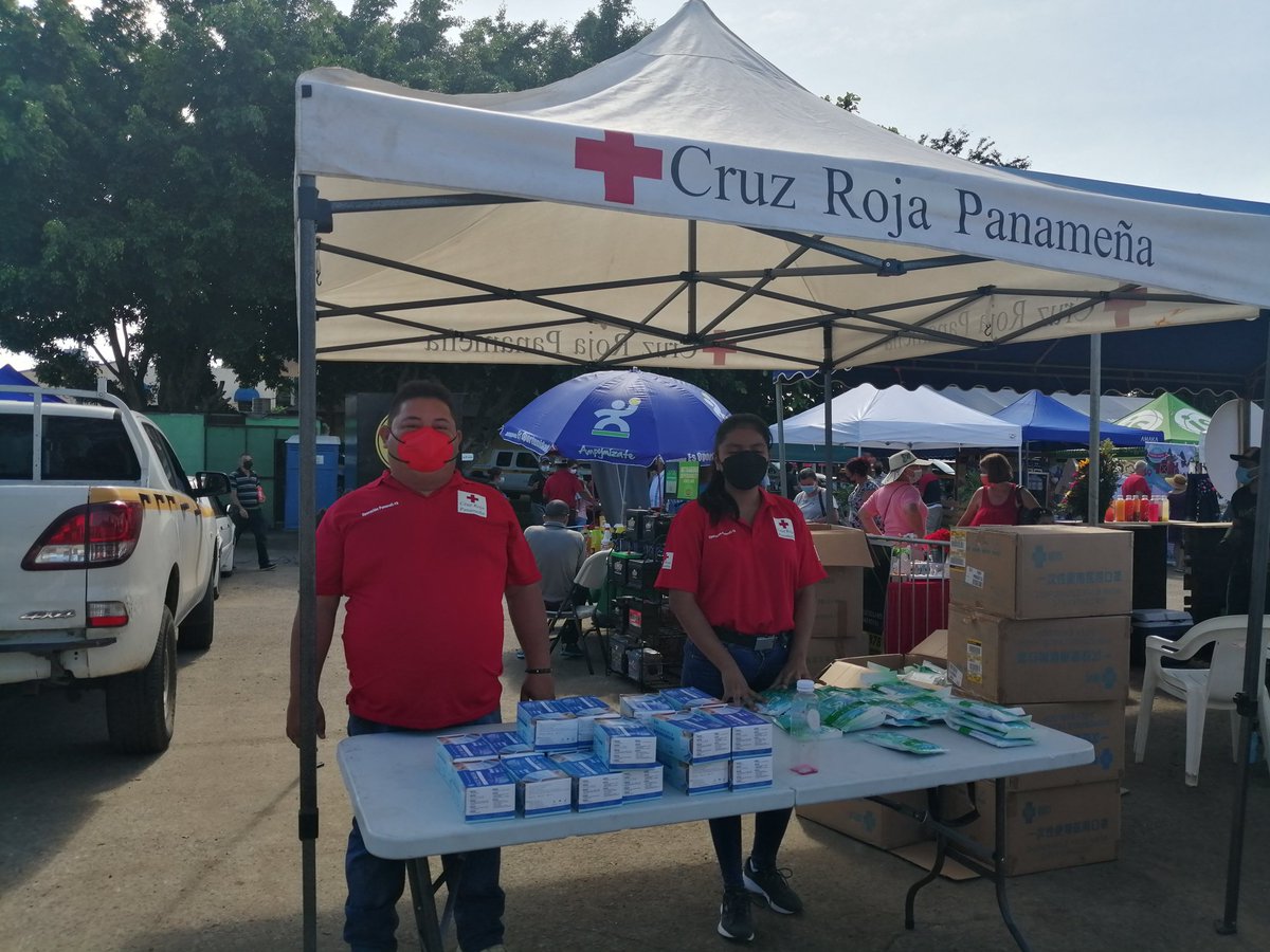 En el día de hoy voluntarios de nuestros comité estuvieron participando de Día de Entrega de Mascarillas en diferentes sectores de la ciudad de Las Tablas y en el Bazar de Emprendedores en Plaza Praga <a href="/CruzRojaPanama/">Cruz Roja Panameña</a> <a href="/EliasSolisGon/">Elías Solís González</a> <a href="/IFRC_es/">IFRC Americas</a>