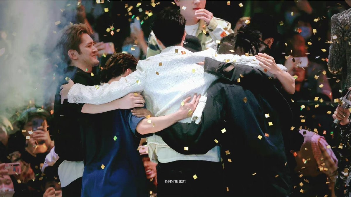 Lukkanatempo's tweet photo. ฮื่อออ ทุกคนเก่งมากๆ เยย 😭🏆✨

#CaptainYiboSDC4Final https://t.co/ORmhtOWG7s