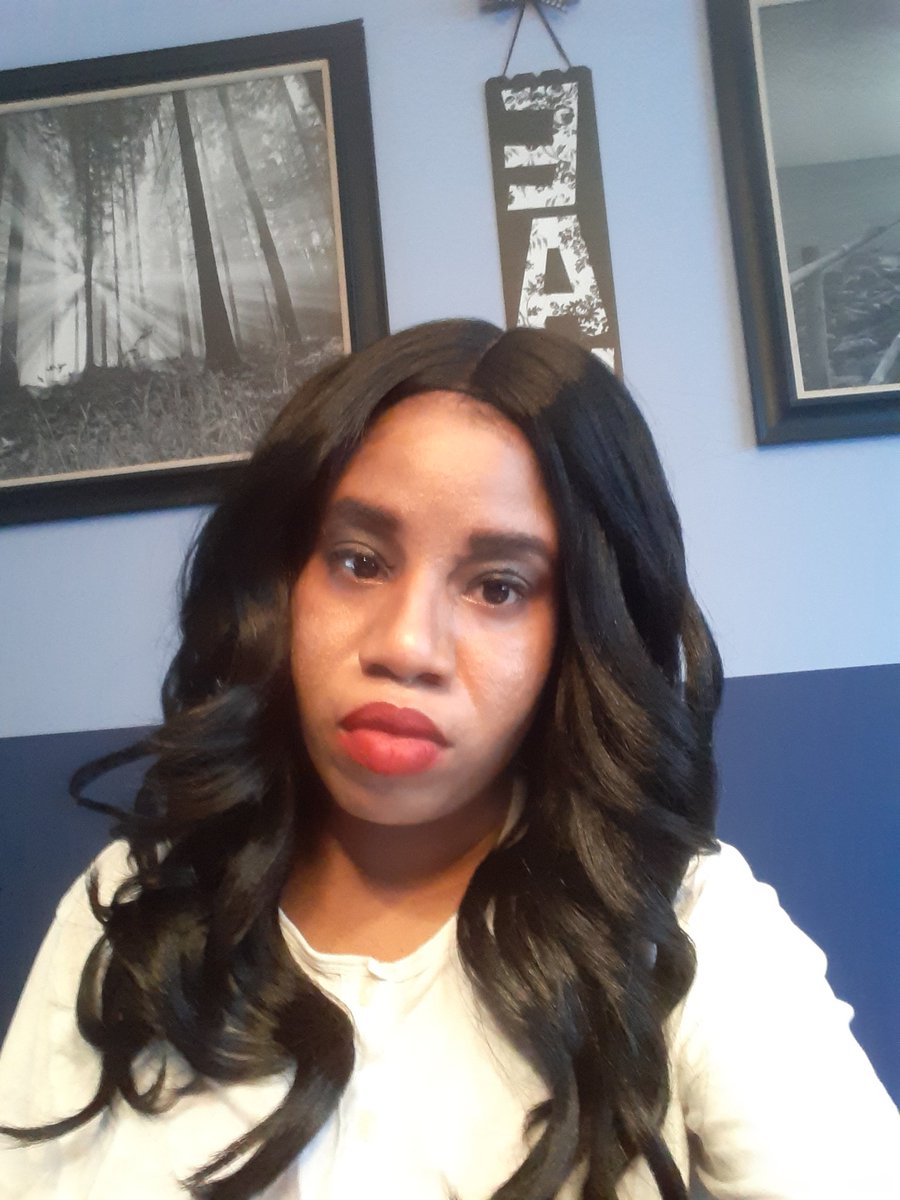 VenessaMoon3's tweet photo. I'm the African American Morticia Addams. 😊 I decided to give Morticia an updated hairstyle. I have on a mixed mani. It's the only stiletto nails I had on hand. 🤷‍♀️#BlackMorticia #MorticiaAddams #halloween2021 #addamsfamily #halloweenmakeup https://t.co/GCKjAizEEg