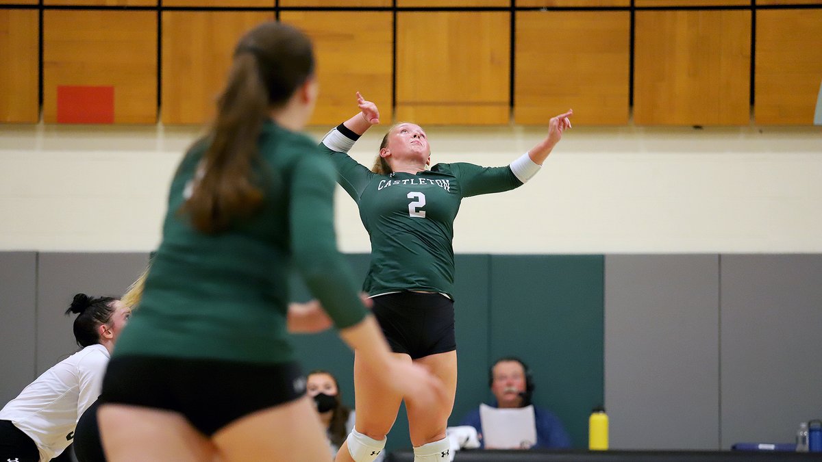 CastletonSports's tweet image. .@CastletonVB had its season come to a close on Saturday at UMass. Boston, with Hailey Martinovich becoming only the fourth Spartan all-time with 200 kills in a single season!

Read here | castletonsports.com/news/2021/10/3…