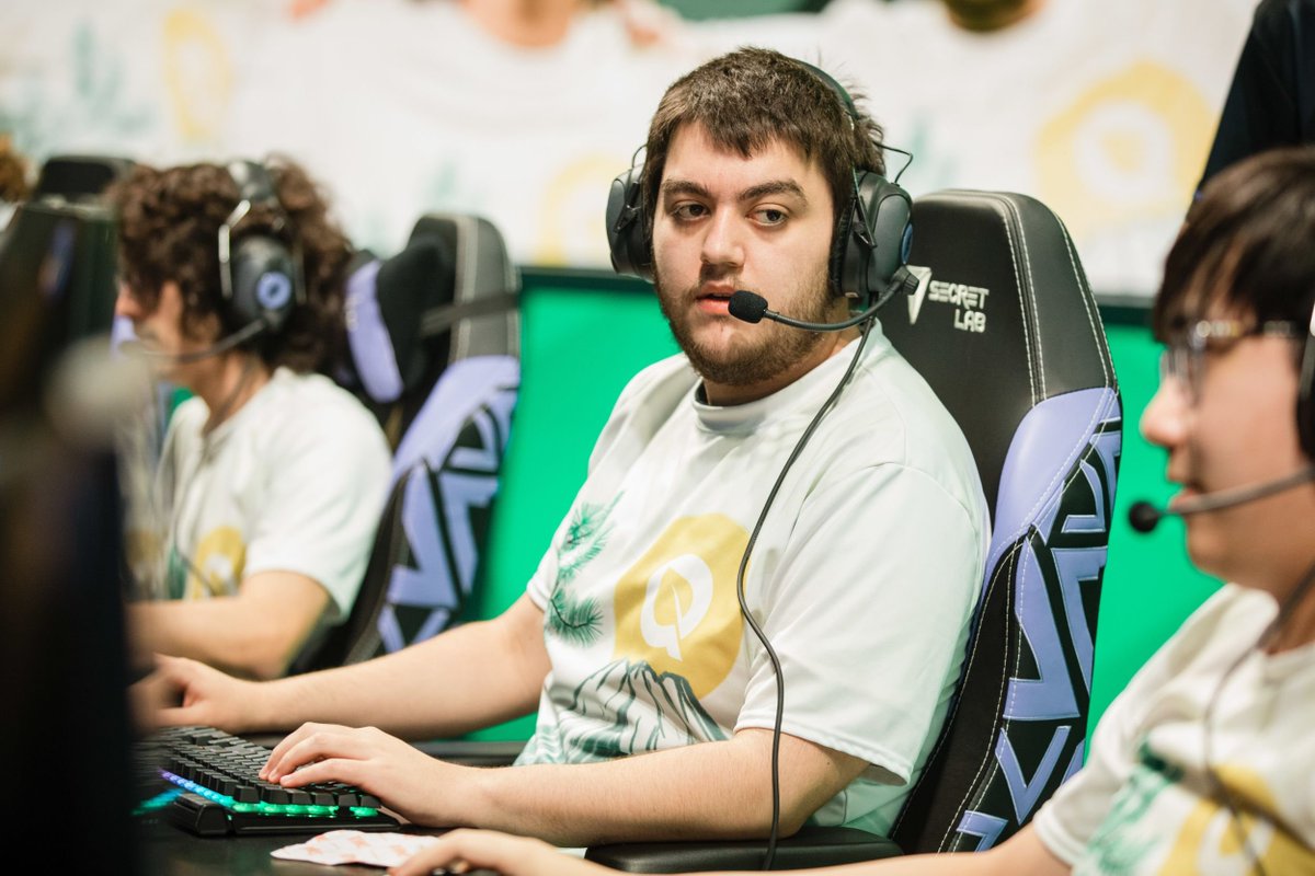 I'm still under contract with <a href="/FlyQuest/">FlyQuest LTA NORTH CHAMPS</a> but they have allowed me to explore my options for 2022.

1st 2020 Academy Summer
1st 2020 Academy Spring
2nd 2019 Academy Summer
1 year LCS experience
Peak Rank 28 KR Solo Q

Contact me via palafox@prodigy-agency.gg
RTs appreciated