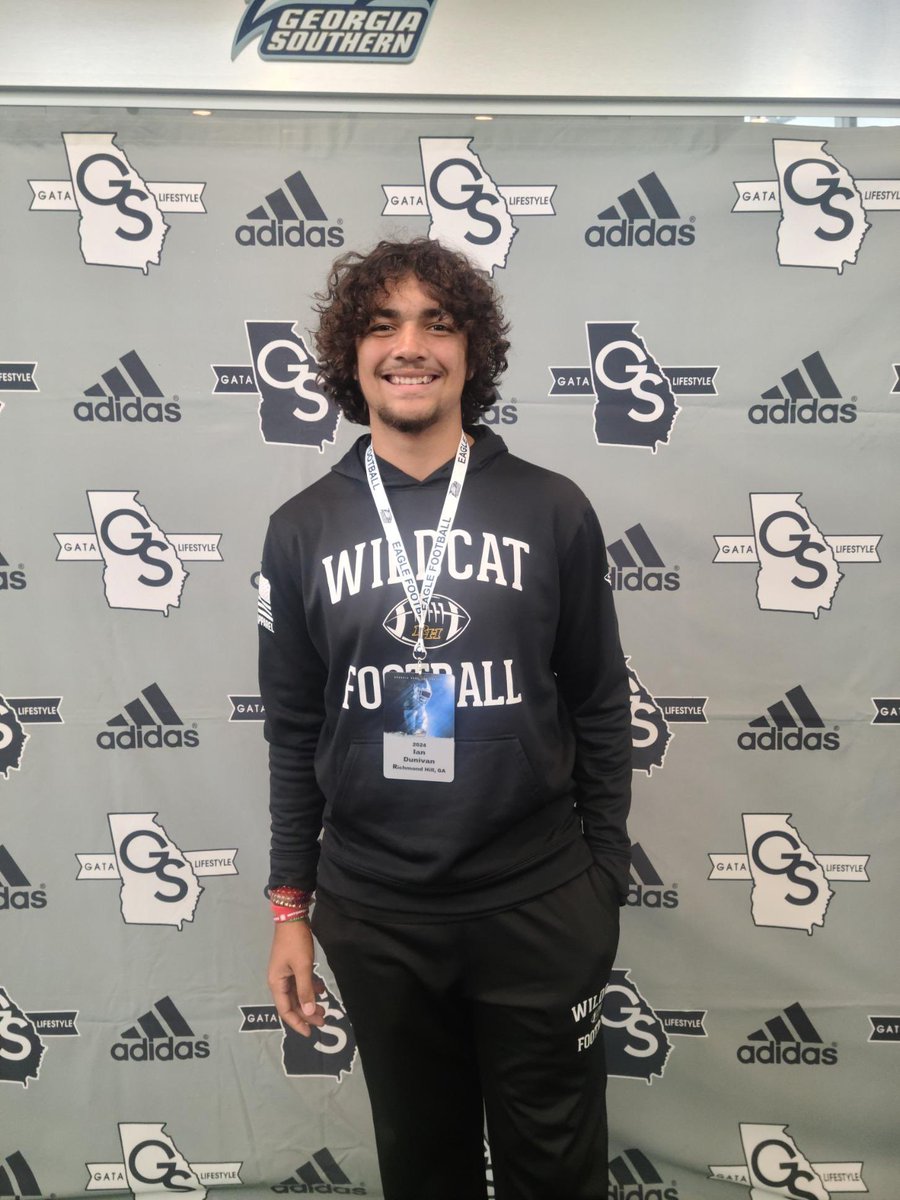 ian_dunivan's tweet photo. Thank you @GSAthletics_FB  for the amazing visit and game.Hope to come up again soon.@GeepWade @Coach_Cab @RHHSFootball @MattLeZotte @RecruitGeorgia @247recruiting @EliteGARecruits https://t.co/8N6aAcvY8b