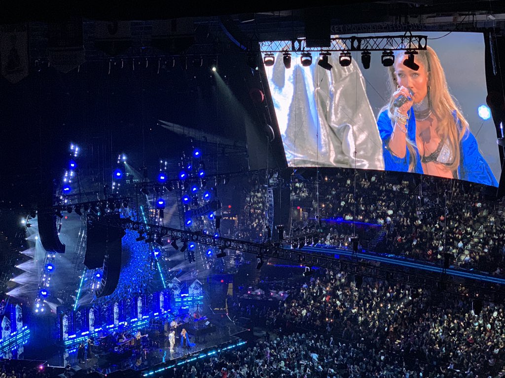 #rockhall2021 is rocking. Taylor, Jennifer, Carol, LL (so far).