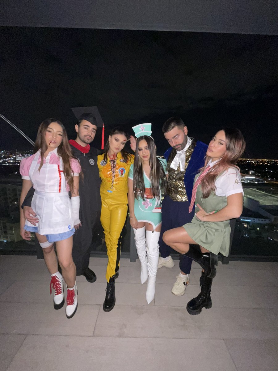CalleyPoche tweet picture