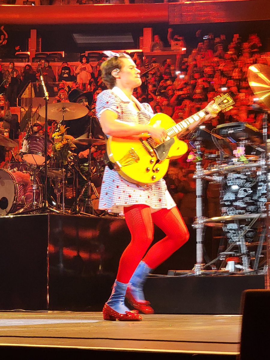 bethandbono's tweet photo. DOROTHY https://t.co/pFRsNalUSA