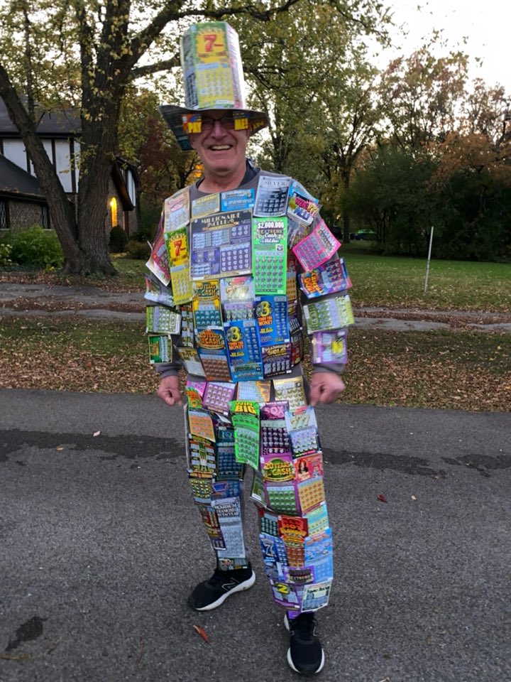 lexiev04's tweet photo. my grandpa wins Halloween https://t.co/XtVUhgH8fH
