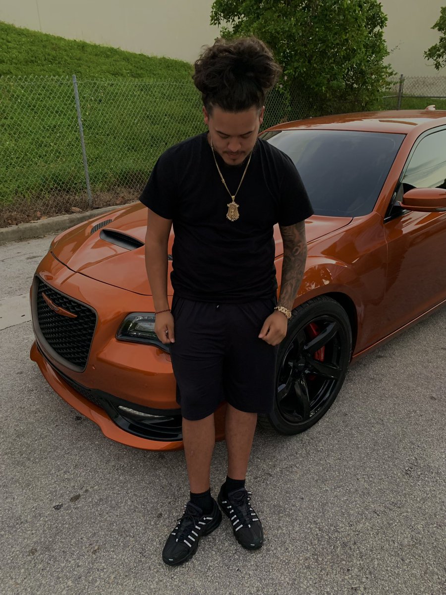 3900lu's tweet photo. Young Nigga World 🦍 https://t.co/vztgx2anWI