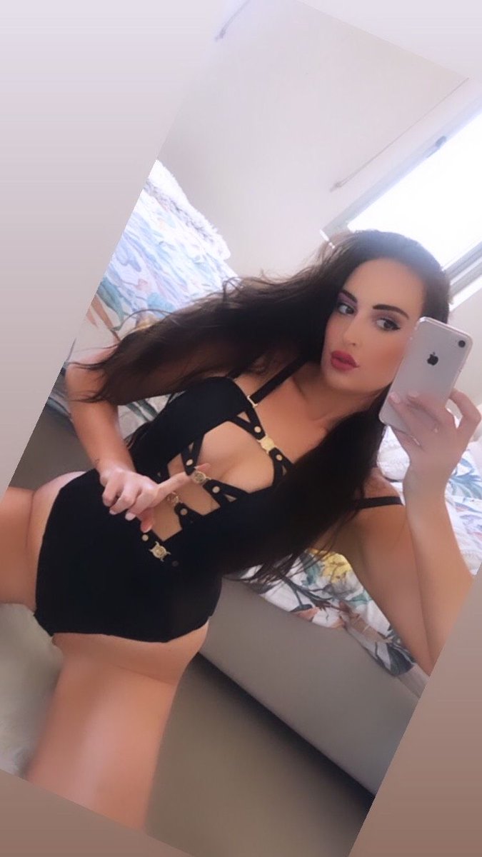 SiennaWalkerSyd's tweet photo. It’s a sexy day 😜

https://t.co/rZXBnOFS29 ���

Follow me on Instagram! @siennawalkersydney https://t.co/rZjx8AJ3J7
